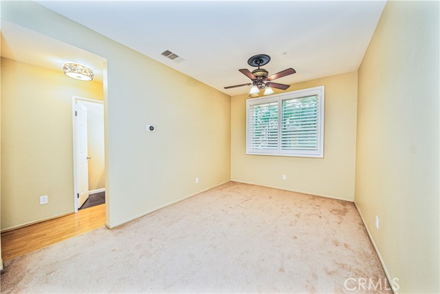 Detail Gallery Image 13 of 44 For 5569 Spur Ct, Fontana,  CA 92336 - 4 Beds | 2/1 Baths