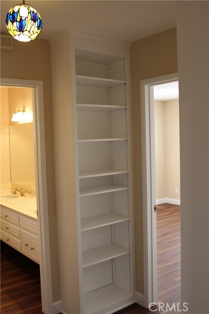 Detail Gallery Image 18 of 33 For 1556 23rd St, Manhattan Beach,  CA 90266 - 3 Beds | 2 Baths