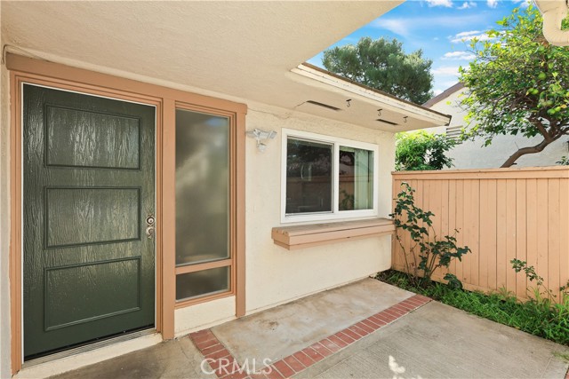 Detail Gallery Image 34 of 36 For 5136 Thorn Tree Ln, Irvine,  CA 92612 - 2 Beds | 2 Baths