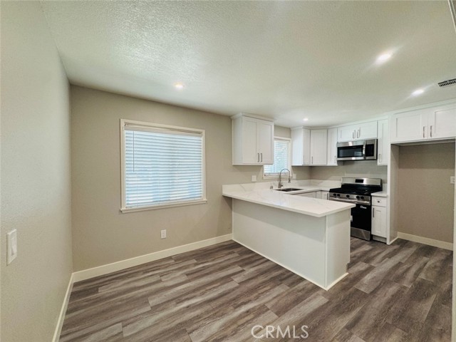 8667 Colorado Avenue, Riverside CA: https://media.crmls.org/medias/e8581c8d-dc8a-481b-811c-ace4d744d8fe.jpg