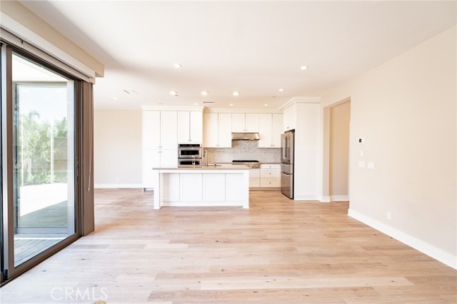 Detail Gallery Image 3 of 19 For 133 Oceano, Irvine,  CA 92602 - 3 Beds | 2/1 Baths