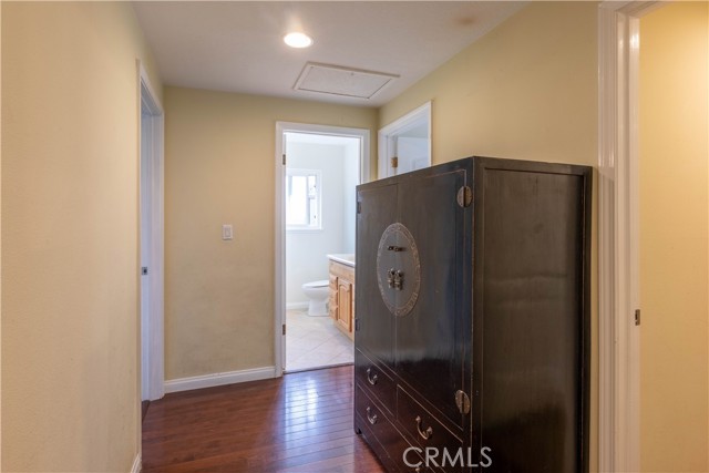 Detail Gallery Image 29 of 48 For 22042 Catalina Cir, Huntington Beach,  CA 92646 - 4 Beds | 2 Baths