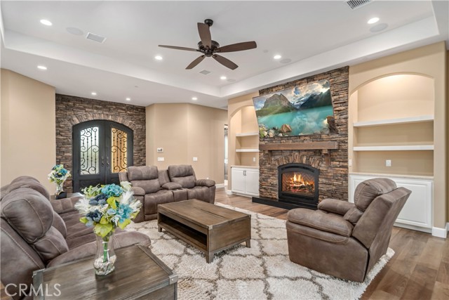 Detail Gallery Image 9 of 75 For 40158 25th St W, Palmdale,  CA 93551 - 5 Beds | 4/1 Baths