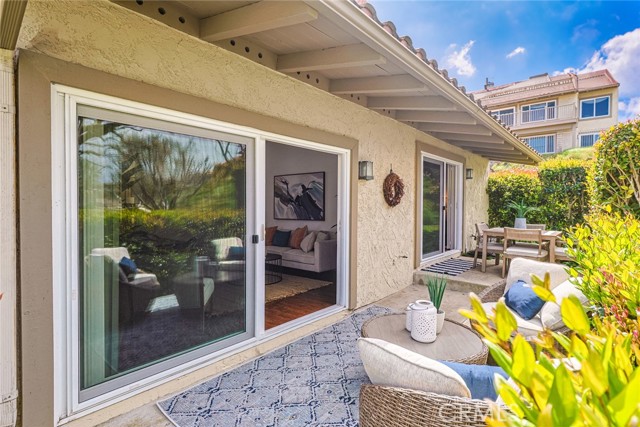 Detail Gallery Image 52 of 65 For 110 Hilltop Cir, Rancho Palos Verdes,  CA 90275 - 2 Beds | 2 Baths
