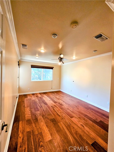 Detail Gallery Image 24 of 30 For 18521 Calle Vista Cir, Porter Ranch,  CA 91326 - 5 Beds | 4 Baths