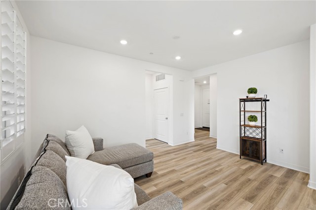 Detail Gallery Image 4 of 32 For 1200 Lasso Way #305,  Rancho Mission Viejo,  CA 92694 - 2 Beds | 2 Baths