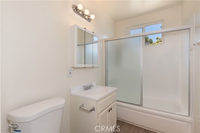 2209 Carnegie Lane, Redondo Beach CA: https://media.crmls.org/medias/e85b3e49-1ed1-438f-95c0-e4e1ab52e43c.jpg