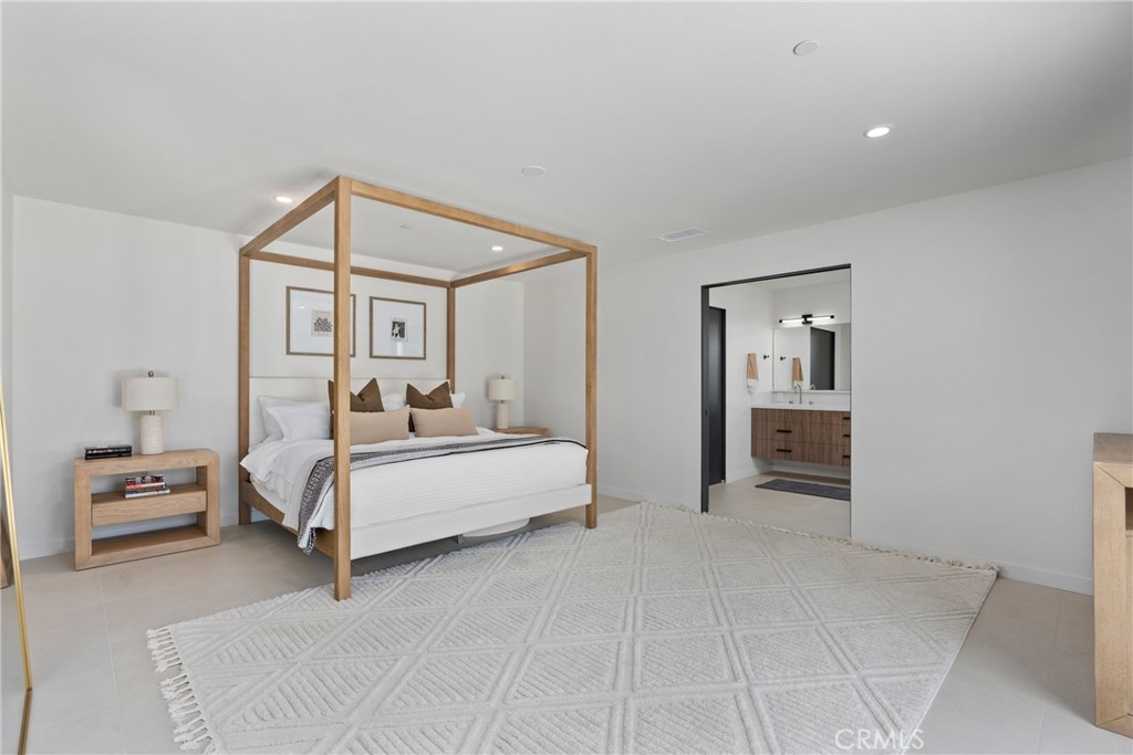 E85b79e4 628e 4604 B60a 8d566d8740f1