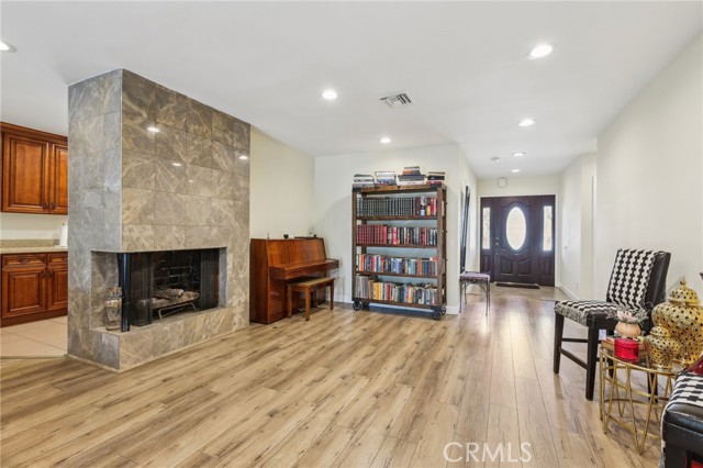 Detail Gallery Image 11 of 47 For 7117 Vanscoy Ave, North Hollywood,  CA 91605 - 3 Beds | 2 Baths