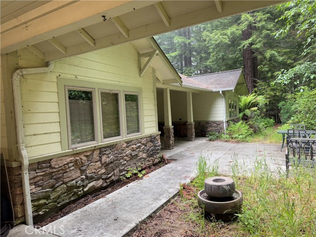 Detail Gallery Image 4 of 12 For 5595 Cummings Rd, Eureka,  CA 95503 - 4 Beds | 3 Baths