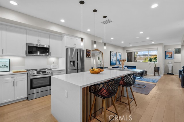 Front Image Thumbnail for CRSR26015780