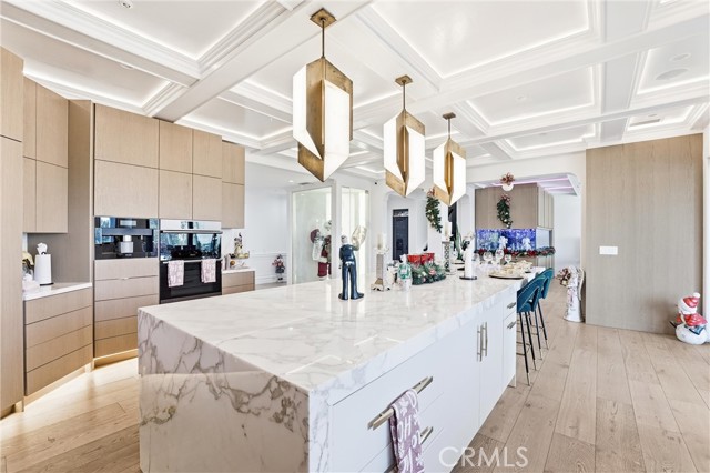 Detail Gallery Image 17 of 55 For 381 S Henning Way, Anaheim,  CA 92807 - 6 Beds | 6 Baths