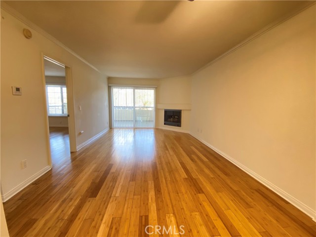 Detail Gallery Image 8 of 37 For 5515 Canoga Ave #115,  Woodland Hills,  CA 91367 - 1 Beds | 1 Baths