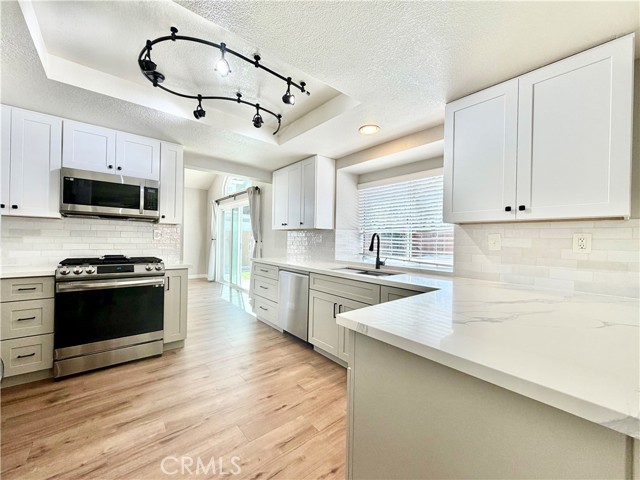 Detail Gallery Image 13 of 48 For 25211 Corte Sombrero, Murrieta,  CA 92563 - 4 Beds | 3 Baths