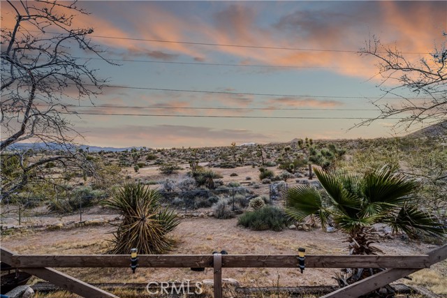 Detail Gallery Image 4 of 62 For 6082 Carmelita Ave, Yucca Valley,  CA 92284 - 3 Beds | 2 Baths