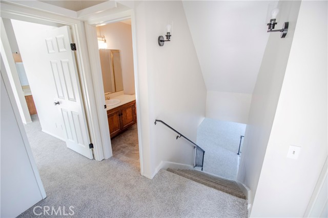 Detail Gallery Image 34 of 54 For 23910 via Copeta, Valencia,  CA 91355 - 4 Beds | 2/1 Baths