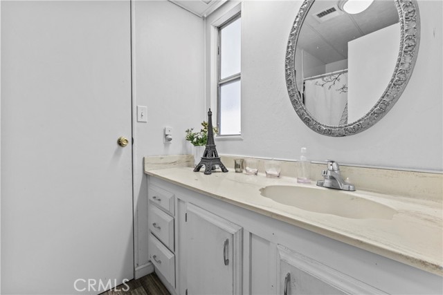 4000 Pierce Street, Riverside CA: https://media.crmls.org/medias/e85e674e-4183-4a41-bfac-b493d5030d1e.jpg