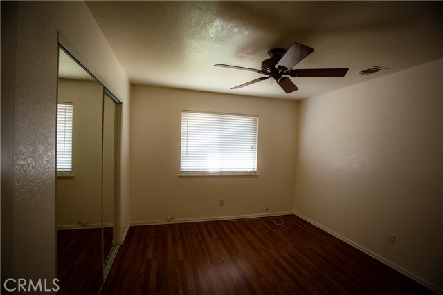 Detail Gallery Image 6 of 11 For 21090 Lone Eagle, Apple Valley,  CA 92308 - 3 Beds | 2 Baths