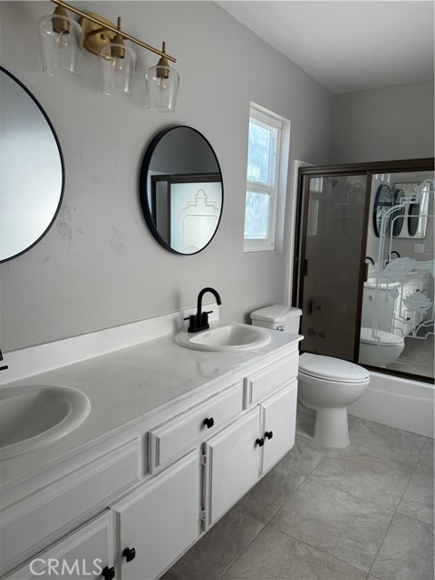 Detail Gallery Image 29 of 48 For 7445 Laurelgrove Ave #2,  North Hollywood,  CA 91605 - 3 Beds | 2 Baths