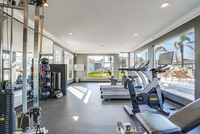 8250 Lankershim Boulevard, Space 185 photo 19
