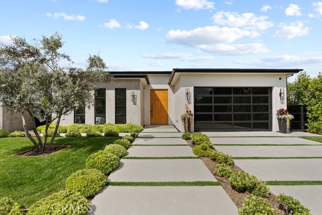 5727 Cahill Avenue, Tarzana CA: https://media.crmls.org/medias/e85f4a69-d1a2-41fe-b570-fe0cd5d9816f.jpg
