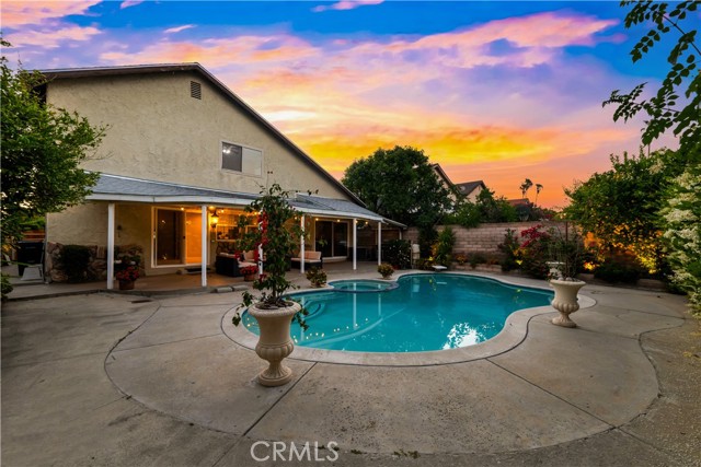 Detail Gallery Image 32 of 40 For 7936 Laramie Ave, Winnetka,  CA 91306 - 4 Beds | 2 Baths