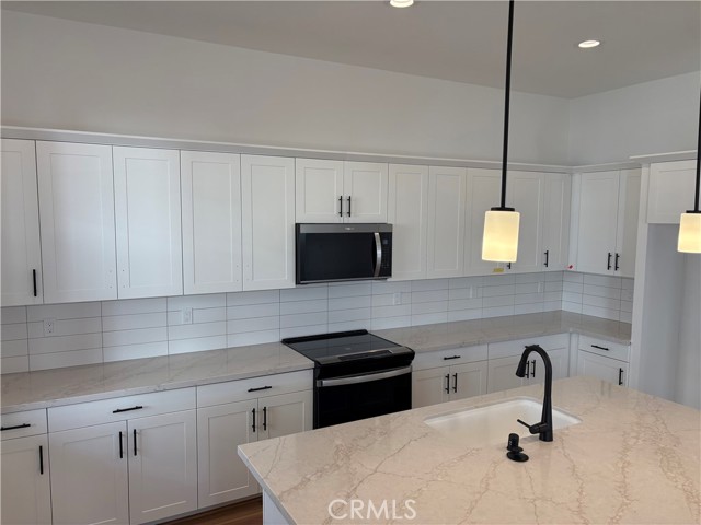 Detail Gallery Image 5 of 15 For 250 Memphis Belle Way, San Luis Obispo,  CA 93401 - 3 Beds | 2/1 Baths