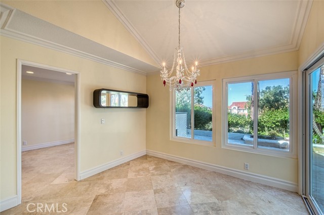Detail Gallery Image 11 of 31 For 21 Sarena #35,  Irvine,  CA 92612 - 3 Beds | 2/1 Baths