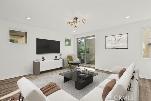 Detail Gallery Image 25 of 56 For 19542 Empire Ln, Northridge,  CA 91324 - 4 Beds | 4 Baths