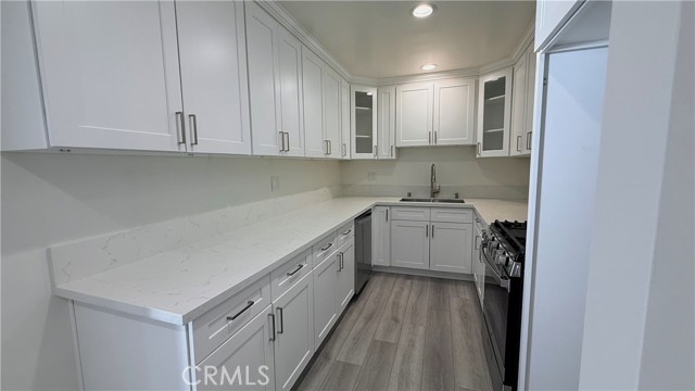 Detail Gallery Image 4 of 16 For 6203 Goodland Ave, Valley Glen,  CA 91606 - 3 Beds | 2 Baths