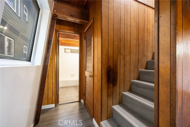 42641 Falcon Avenue, Big Bear Lake CA: https://media.crmls.org/medias/e86146e5-e4c3-451d-8bd3-6096193dcde3.jpg