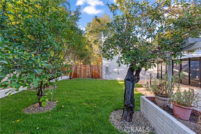 Detail Gallery Image 43 of 73 For 8513 Fullbright Ave, Winnetka,  CA 91306 - 4 Beds | 2 Baths