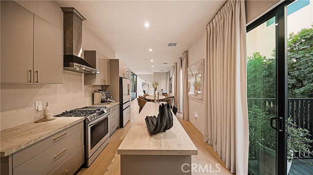 Detail Gallery Image 15 of 45 For 8840 Ashcroft Ave, West Hollywood,  CA 90048 - 3 Beds | 4 Baths