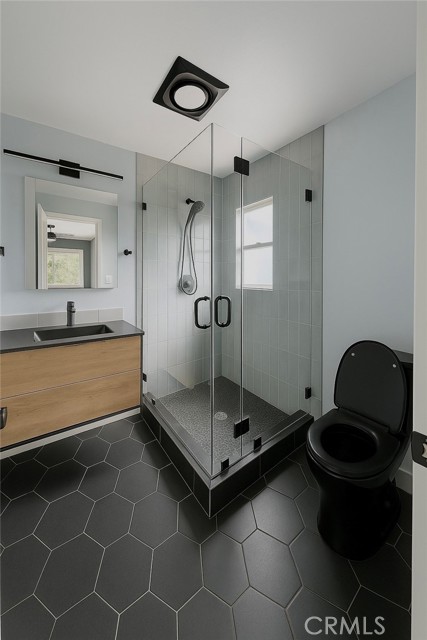 Detail Gallery Image 11 of 21 For 7845 Nevada, Canoga Park,  CA 91304 - 3 Beds | 2 Baths