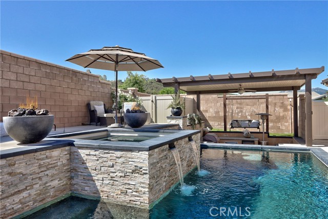 Detail Gallery Image 10 of 73 For 45668 Nora Cir, Temecula,  CA 92592 - 5 Beds | 4/1 Baths