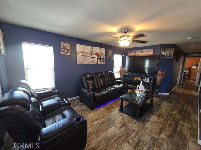 Detail Gallery Image 5 of 30 For 12700 Elliot Ave #454,  El Monte,  CA 91732 - 3 Beds | 2 Baths