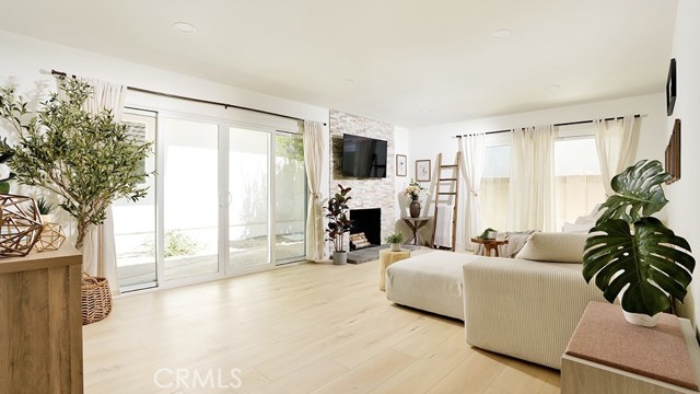 17698 Locust Street, Fountain Valley CA: https://media.crmls.org/medias/e8659e69-5ad4-427e-a833-3c4457cb4747.jpg