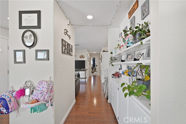 23011 Big Tee Drive, Canyon Lake CA: https://media.crmls.org/medias/e866490a-989e-4a7b-9103-1f385d883837.jpg