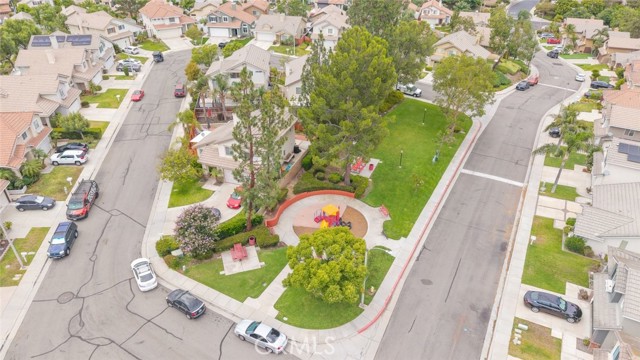 560 Shenandoah Road, Corona CA: https://media.crmls.org/medias/e866f349-e3fd-4db6-afd9-bc73f1deb36b.jpg