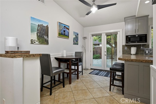 Detail Gallery Image 5 of 46 For 19453 Mountain Meadow North, Hidden Valley Lake,  CA 95467 - 3 Beds | 2 Baths