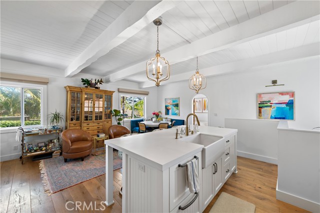 Detail Gallery Image 6 of 20 For 31577 Santa Rosa Dr, Laguna Beach,  CA 92651 - 2 Beds | 2 Baths