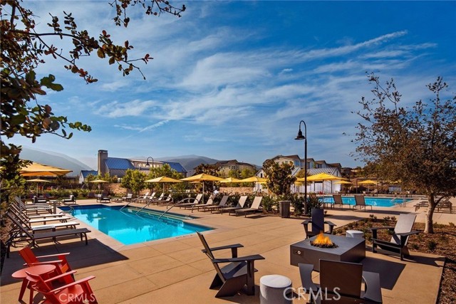 Detail Gallery Image 8 of 8 For 4084 Spring Ln, Corona,  CA 92883 - 3 Beds | 2/1 Baths