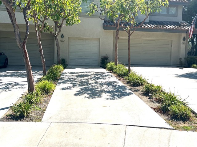 7997 E Viewrim, Anaheim Hills CA: https://media.crmls.org/medias/e869367f-d875-43d1-bfc4-2a8ca25b2530.jpg