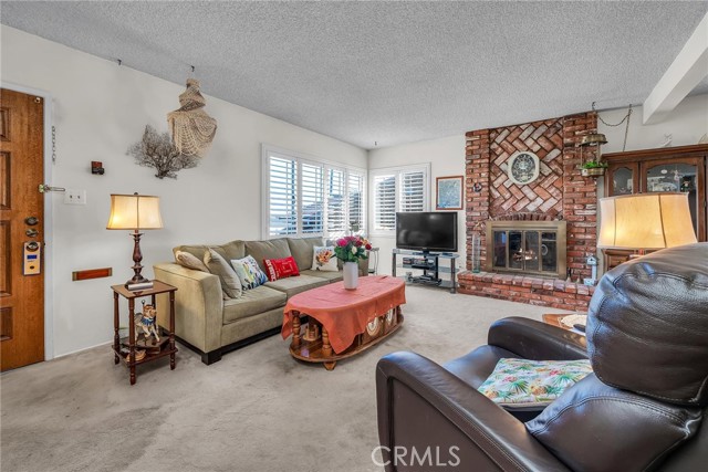 805 Meyer Lane, Redondo Beach, California 90278, 3 Bedrooms Bedrooms, ,1 BathroomBathrooms,Residential,Sold,Meyer,SB22244761