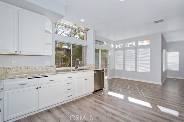 Detail Gallery Image 6 of 22 For 39990 Coliseum Way, Murrieta,  CA 92562 - 5 Beds | 3 Baths