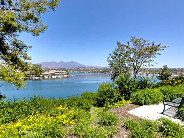 26536 Morena Drive, Mission Viejo CA: https://media.crmls.org/medias/e86a0e23-5cde-4faa-8781-ce4d8002c48c.jpg