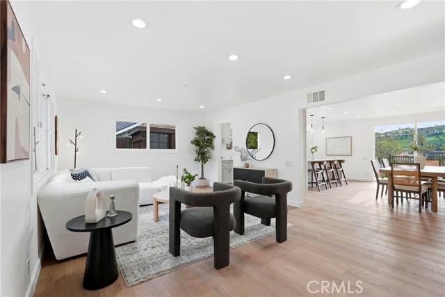 Detail Gallery Image 15 of 62 For 24308 Highlander Rd, West Hills,  CA 91307 - 3 Beds | 2 Baths