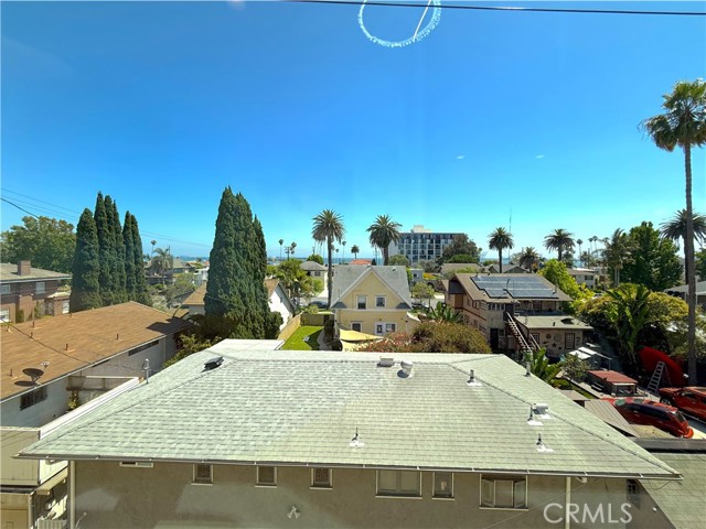 2662 E 2nd Street, Long Beach CA: https://media.crmls.org/medias/e86a5bbe-000b-45d7-94e3-94988f53feea.jpg