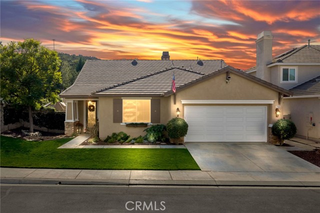 Detail Gallery Image 2 of 54 For 27665 Bottle Brush Wy, Murrieta,  CA 92562 - 4 Beds | 3 Baths