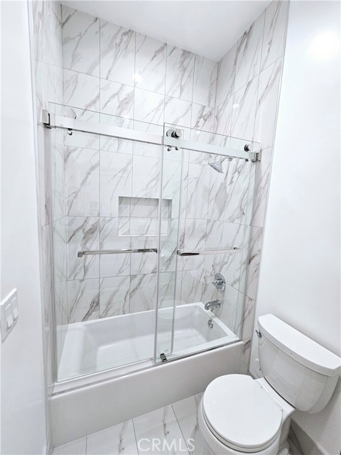 Detail Gallery Image 14 of 25 For 2581 Windsor Ave, Altadena,  CA 91001 - 3 Beds | 3 Baths